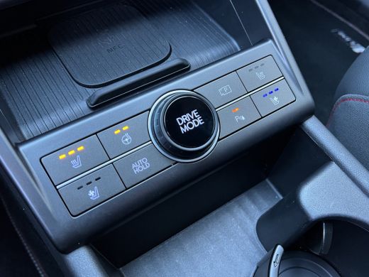 Hyundai Kona 1.6 GDI 141pk HEV N-Line | Premium audio | 360 camera | Bestuurdersstoel met geheugen | Adaptive ... ActivLease financial lease