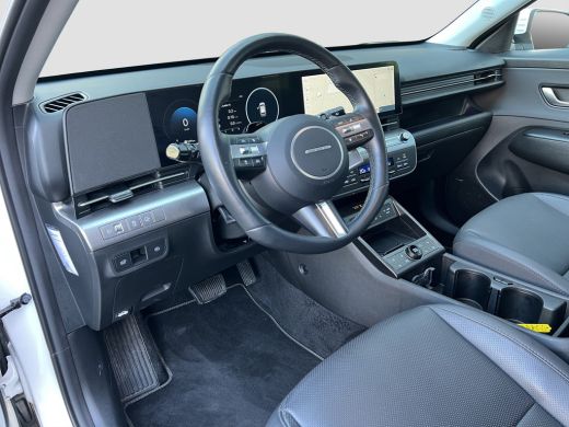 Hyundai Kona 1.6 GDI 141pk HEV Premium | Premium audio | 360 camera | Bestuurdersstoel met geheugen | Adaptive... ActivLease financial lease