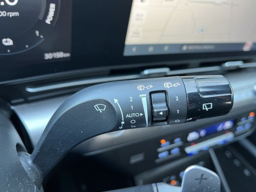 Hyundai Kona 1.6 GDI 141pk HEV Premium | Premium audio | 360 camera | Bestuurdersstoel met geheugen | Adaptive... ActivLease financial lease