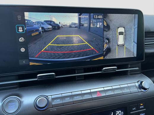 Hyundai Kona 1.6 GDI 141pk HEV Premium | Premium audio | 360 camera | Bestuurdersstoel met geheugen | Adaptive... ActivLease financial lease