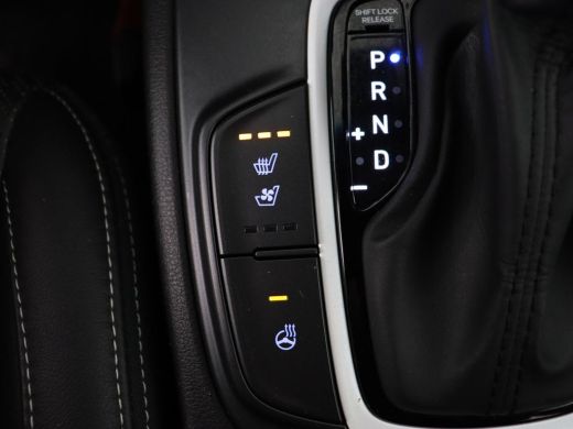 Hyundai Kona 1.6 GDI HEV Premium | Leder | Stoelventilatie | Adaptive cruise | Head-Up | Carplay | Camera | Ac... ActivLease financial lease