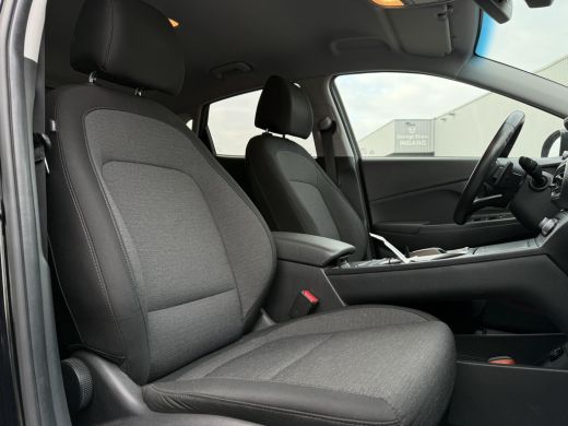 Hyundai Kona EV Fashion 64 kWh | Face Lift | Navi | Camera | LED | ActivLease financial lease