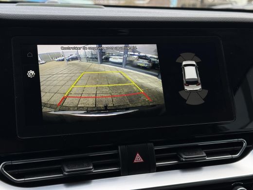 Kia e-Niro ExecutiveLine 64 kWh | Trekhaak | Navi | Camera | ActivLease financial lease