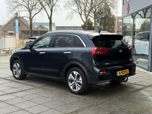 Kia e-Niro ExecutiveLine 64 kWh | Trekhaak | Navi | Camera | ActivLease financial lease