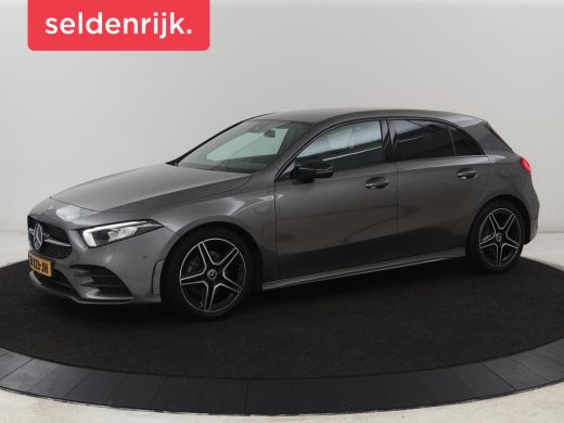 Mercedes-Benz A-Klasse 180 AMG | Stoelverwarming | Leder/Alcantara | Sfeerverlichting | Widescreen | Full LED | Park Ass...