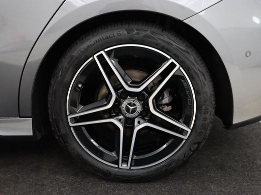Mercedes-Benz A-Klasse 180 AMG | Stoelverwarming | Leder/Alcantara | Sfeerverlichting | Widescreen | Full LED | Park Ass... ActivLease financial lease
