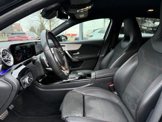 Mercedes-Benz A-Klasse 180 Aut. Business Sol. AMG | Navi | Camera | Sfeer verlichting | ActivLease financial lease