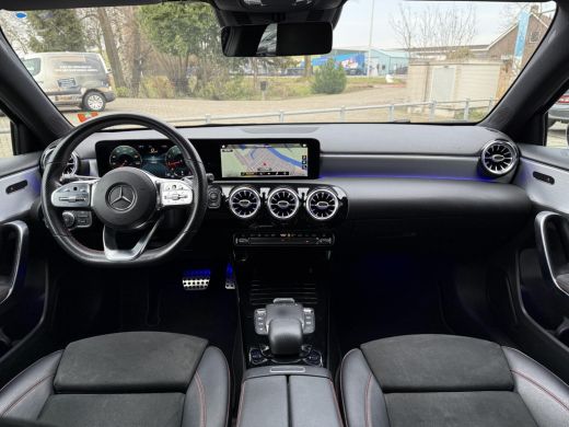 Mercedes-Benz A-Klasse 180 Aut. Business Sol. AMG | Navi | Camera | Sfeer verlichting | ActivLease financial lease