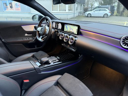Mercedes-Benz CLA 200 Aut AMG Sport Edition | Panorama | Trekhaak | Memory | Apple Carplay | ActivLease financial lease