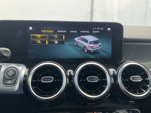 Mercedes-Benz GLB 7-Pers 180 AMG Line 7-Pers Pano Trekhaak Stoelverw Led NL-Auto |AMG!| ActivLease financial lease