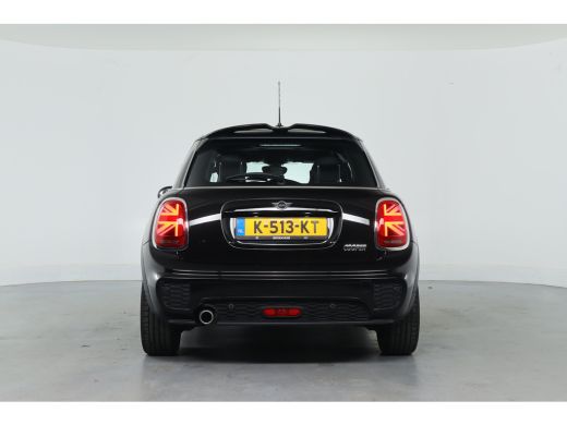 Mini Cooper 1.5 JCW Trim Pakket | Serious Business Pakket | Harman-Kardon | Led Union Jack | 17 inch | Climat... ActivLease financial lease