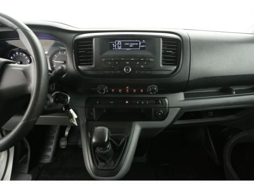 Opel Vivaro CDTI L3H1 | Euro6 | Airco | Cruise | Trekh. | 3-Zits | Parkeersens. | Imperiaal | Kasten ActivLease financial lease