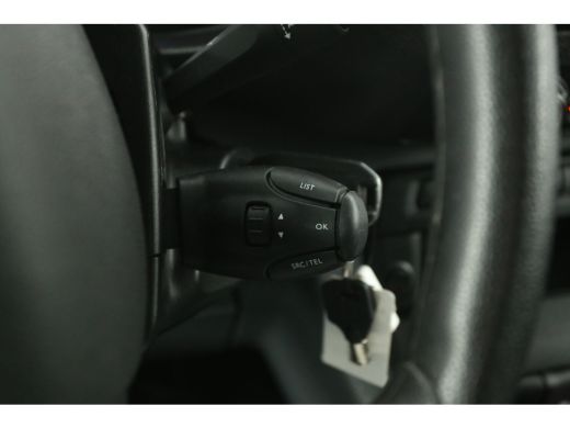 Opel Vivaro CDTI L3H1 | Euro6 | Airco | Cruise | Trekh. | 3-Zits | Parkeersens. | Imperiaal | Kasten ActivLease financial lease