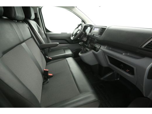 Opel Vivaro CDTI L3H1 | Euro6 | Airco | Cruise | Trekh. | 3-Zits | Parkeersens. | Imperiaal | Kasten ActivLease financial lease