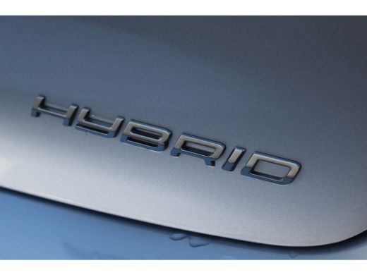 Peugeot 208 1.2 Hybrid 110 e-DCS6 GT | Camera V+A | CarPlay | Keyless | Climate & Cruise C. | Full-LED | PDC ... ActivLease financial lease