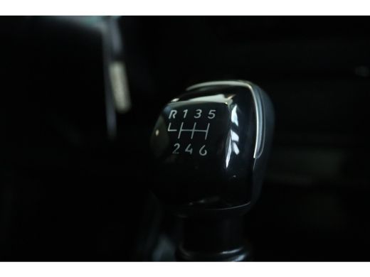 Peugeot 208 Style | Cruise Control | Sensoren | Carplay | Airco | LED ActivLease financial lease