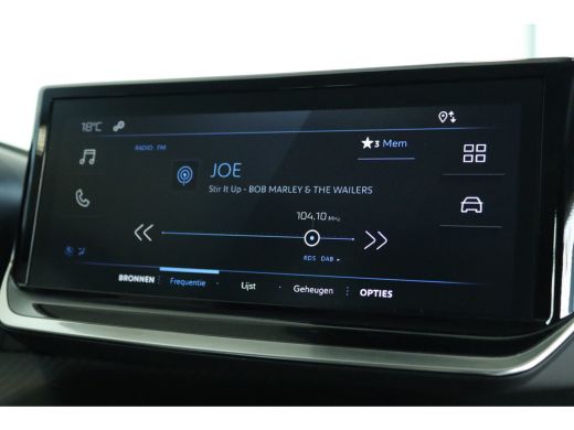 Peugeot 208 Style | Cruise Control | Sensoren | Carplay | Airco | LED ActivLease financial lease