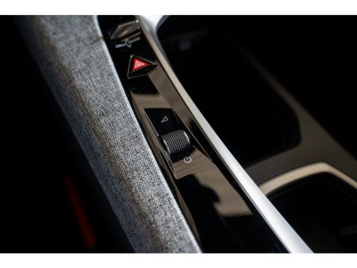 Peugeot 5008 1.2 Hybrid 145 Allure | 2 stoelen op derde rij | Achterbank verstelbaar | Apple Carplay/Android A... ActivLease financial lease