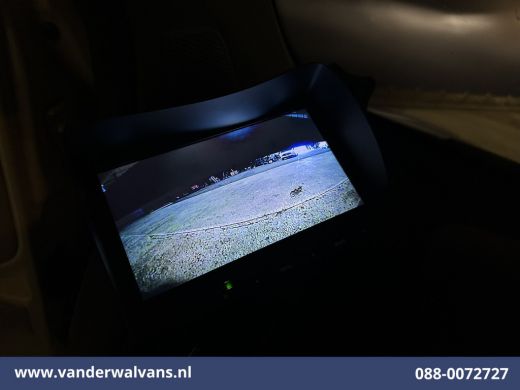 Peugeot Boxer 2.2 BlueHDi 141pk Bakwagen Laadklep Zijdeur Euro6 Airco | Camera | Cruisecontrol | 937kg laadverm... ActivLease financial lease