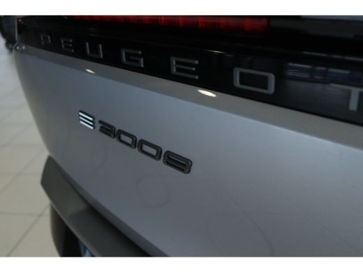 Peugeot e-3008 GT Exclusive | Elektrische parkeerrem | Extra getinte achterste zijruiten en achterruit ActivLease financial lease