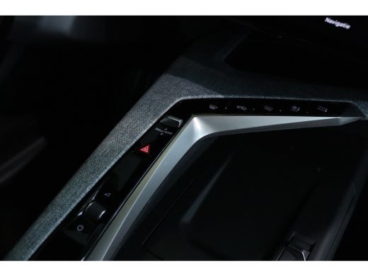 Peugeot e-3008 GT Exclusive | Elektrische parkeerrem | Extra getinte achterste zijruiten en achterruit ActivLease financial lease