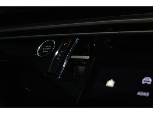 Peugeot e-3008 GT Exclusive | Elektrische parkeerrem | Extra getinte achterste zijruiten en achterruit ActivLease financial lease