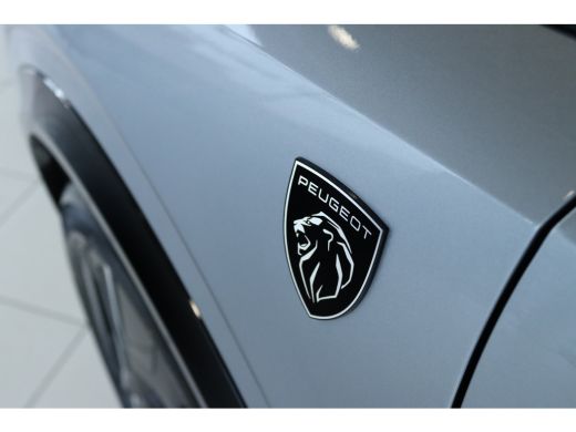 Peugeot e-3008 GT Exclusive | Elektrische parkeerrem | Extra getinte achterste zijruiten en achterruit ActivLease financial lease