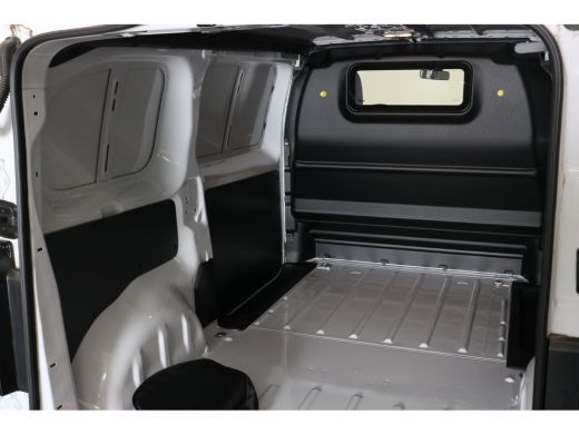 Peugeot e-Expert EV L2 75 kWh 5,9% RENTE | Navi | Parkeerhulp achter | Airco | Zijschuifdeur rechts | Stoelen voor | ActivLease financial lease