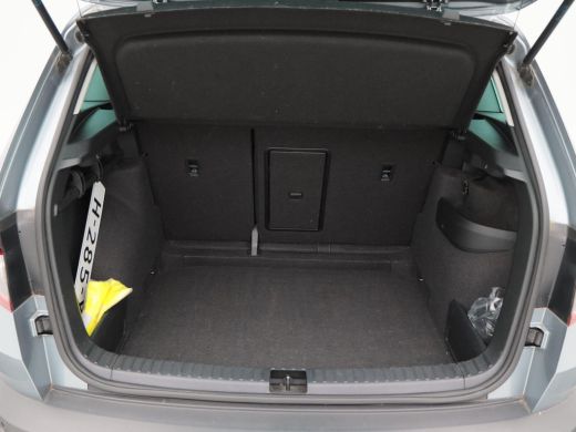 Skoda Karoq 1.5 TSi ACT Ambition 150 Pk | Wegklapbare Trekhaak | Camera | Navigatie | CarPlay | Stoelverwarmi... ActivLease financial lease