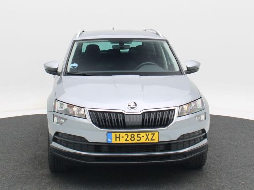 Skoda Karoq 1.5 TSi ACT Ambition 150 Pk | Wegklapbare Trekhaak | Camera | Navigatie | CarPlay | Stoelverwarmi... ActivLease financial lease