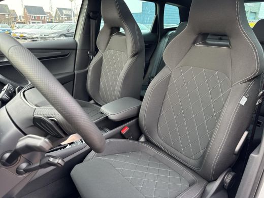 Skoda Karoq 1.5 TSI ACT Sportline Business | Pano | Trekhaak | Elec. klep | A.cam | ActivLease financial lease