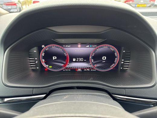 Skoda Karoq 1.5 TSI ACT Sportline Business | Pano | Trekhaak | Elec. klep | A.cam | ActivLease financial lease