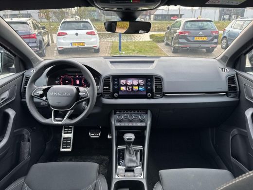 Skoda Karoq 1.5 TSI ACT Sportline Business | Pano | Trekhaak | Elec. klep | A.cam | ActivLease financial lease