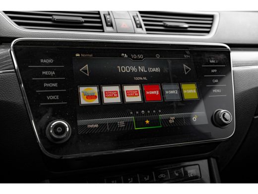 Skoda Superb Combi 1.4 TSI iV 218 PK Business Edition Plus 360 Camera | Adaptive cruise control | Trekhaak | D... ActivLease financial lease