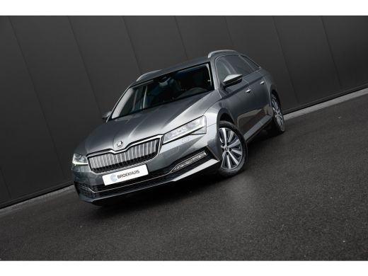 Skoda Superb Combi 1.4 TSI iV 218 PK Business Edition Plus 360 Camera | Adaptive cruise control | Trekhaak | D... ActivLease financial lease