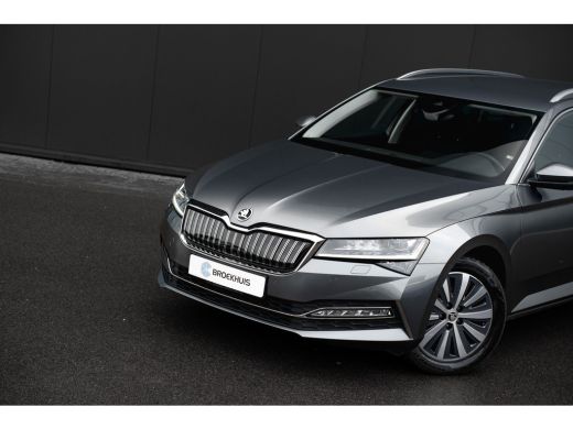 Skoda Superb Combi 1.4 TSI iV 218 PK Business Edition Plus 360 Camera | Adaptive cruise control | Trekhaak | D... ActivLease financial lease