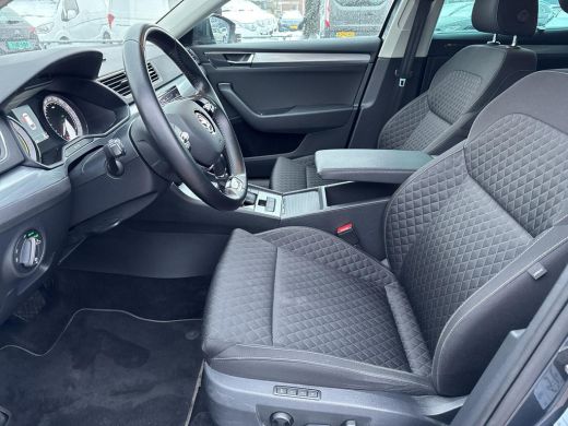 Skoda Superb Combi 1.4 TSI iV Business Edition | PHEV | 218 pk | Stoelverwarming | PDC | Privacy glas | DCC | ... ActivLease financial lease