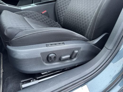 Skoda Superb Combi 1.4 TSI iV Business Edition | PHEV | 218 pk | Stoelverwarming | PDC | Privacy glas | DCC | ... ActivLease financial lease