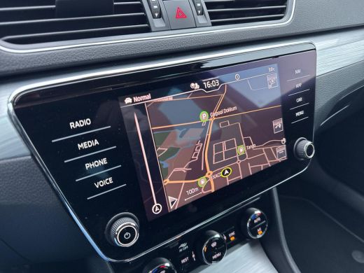 Skoda Superb Combi 1.4 TSI iV Business Edition | PHEV | 218 pk | Stoelverwarming | PDC | Privacy glas | DCC | ... ActivLease financial lease