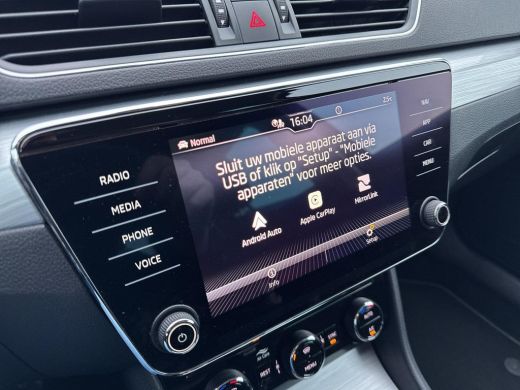 Skoda Superb Combi 1.4 TSI iV Business Edition | PHEV | 218 pk | Stoelverwarming | PDC | Privacy glas | DCC | ... ActivLease financial lease