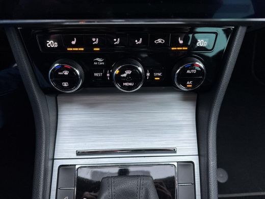 Skoda Superb Combi 1.4 TSI iV Business Edition | PHEV | 218 pk | Stoelverwarming | PDC | Privacy glas | DCC | ... ActivLease financial lease