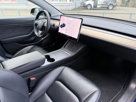 Tesla Model 3 Long Range Dual AWD | Trekhaak | Autopilot | Panorama | Leder | 19 Inch | ActivLease financial lease