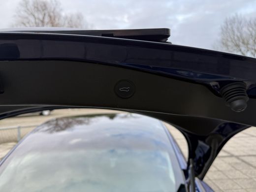 Tesla Model 3 Long Range Dual AWD | Trekhaak | Autopilot | Panorama | Leder | 19 Inch | ActivLease financial lease