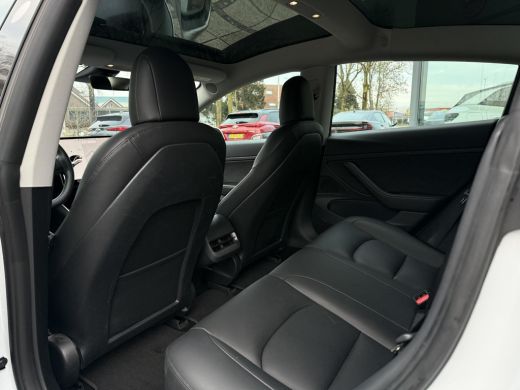 Tesla Model 3 Range Plus | Trekhaak | Autopilot | Panorama | Leder | ActivLease financial lease