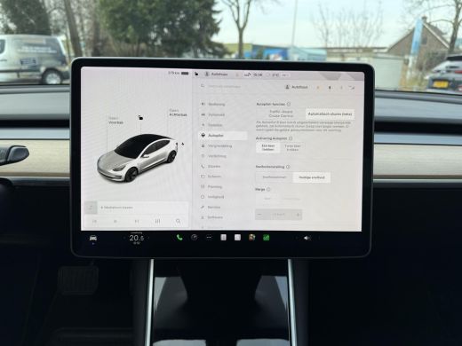 Tesla Model 3 Range Plus | Trekhaak | Autopilot | Panorama | Leder | ActivLease financial lease