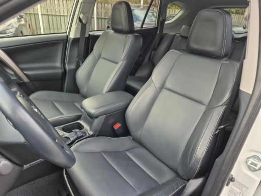 Toyota RAV4 2.5 Hybrid AWD Executive | Navigatie | 360 graden camera | Leder | Schuif-kanteldak ActivLease financial lease