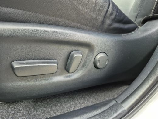 Toyota RAV4 2.5 Hybrid AWD Executive | Navigatie | 360 graden camera | Leder | Schuif-kanteldak ActivLease financial lease