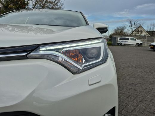 Toyota RAV4 2.5 Hybrid AWD Executive | Navigatie | 360 graden camera | Leder | Schuif-kanteldak ActivLease financial lease