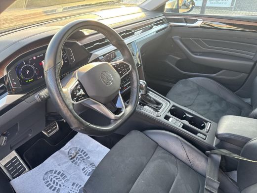 Volkswagen Arteon 1.4 TSI eHybrid Elegance Business+ | Trekhaak | ACC | LED | SOH 93% | ActivLease financial lease