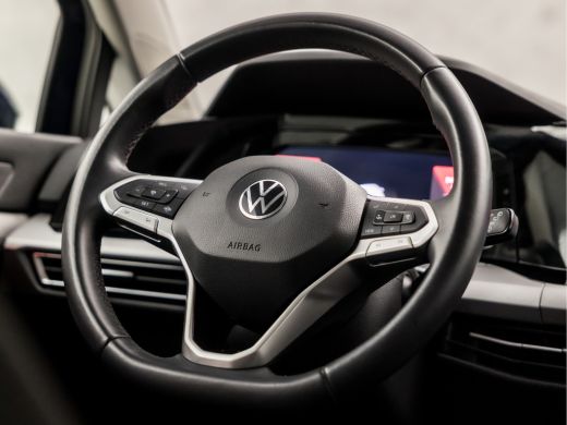 Volkswagen Golf 1.0 TSI Sport Automaat (VIRTUAL COCKPIT, APPLE CARPLAY, GROOT NAVI, SFEERVERLICHTING,  KEYLESS, L... ActivLease financial lease